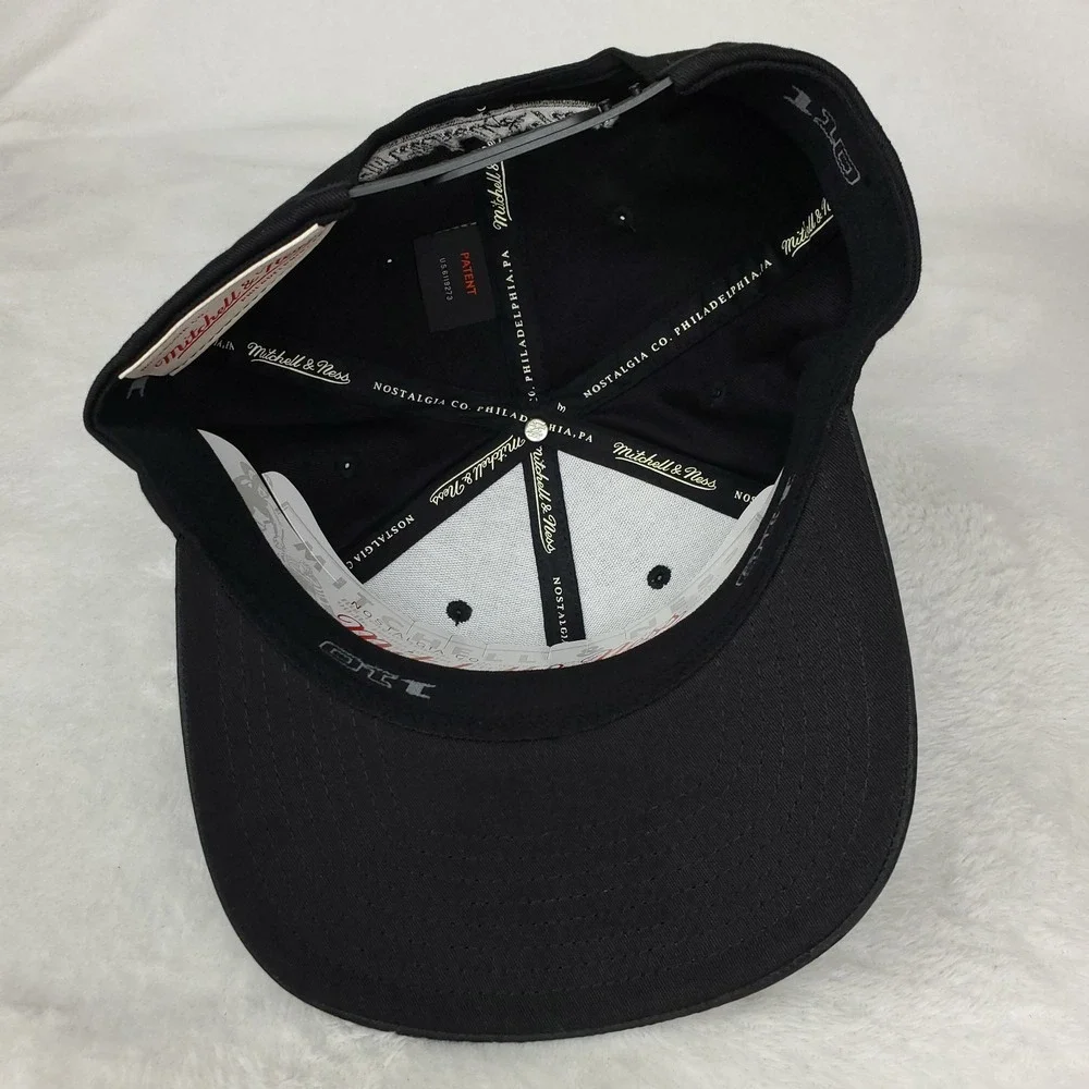 Chicago Bulls Mitchell & Ness NBA Flexfit 110 Snapback Hat Cap 3D Logo Black NWT